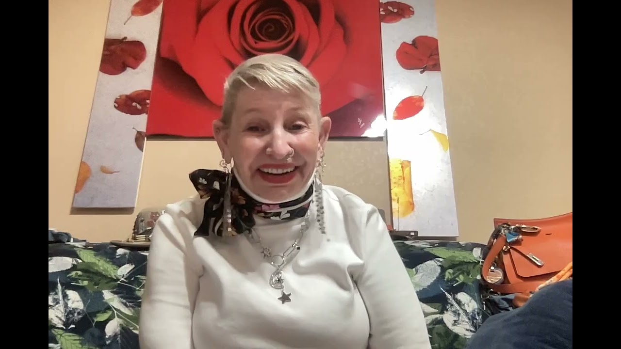 Chit Chat Kit Kats --- The Chris Hanson Interview --- With Julia  1 16 26 at 9 50 AM