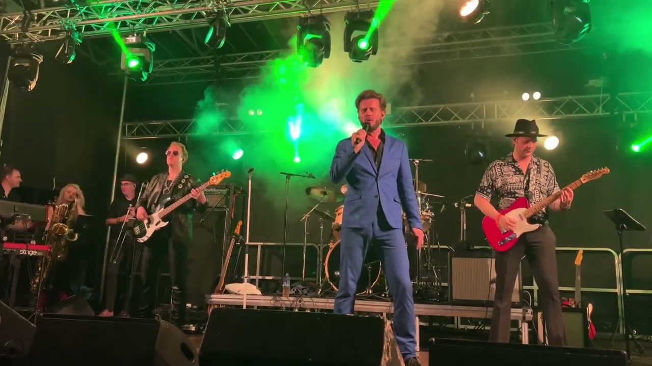 Bouke and the ElvisMatters Band - Bridge over Troubled Water