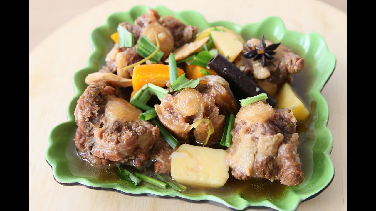 Oxtail Stew with Beer - Đuôi Bò Hầm Bia | Helen's Recipes