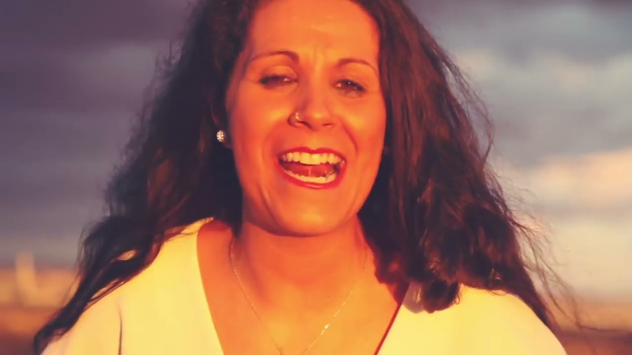 SONIA LEÓN   Aire Videoclip Oficial