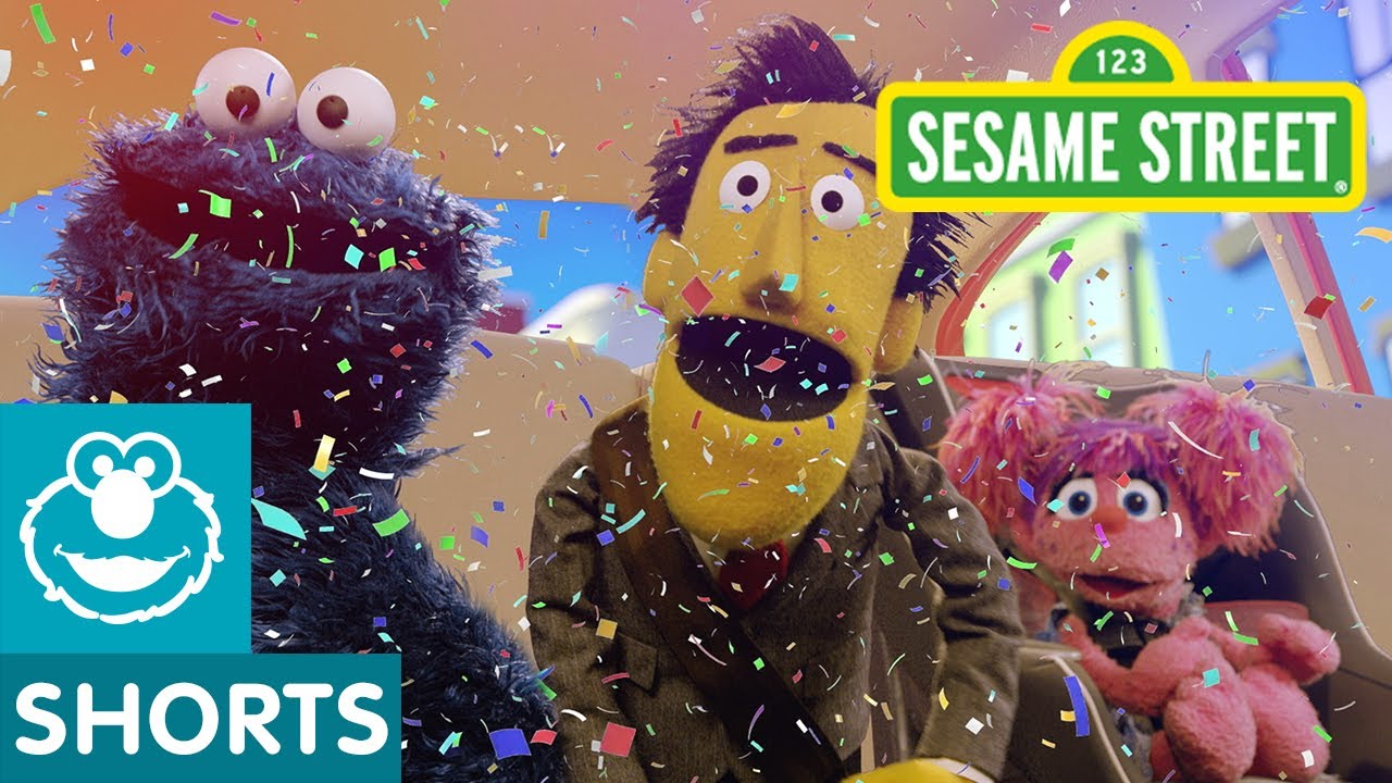Sesame Street: Abby and Cookie Monster Play Smiley Says | Car Game #1