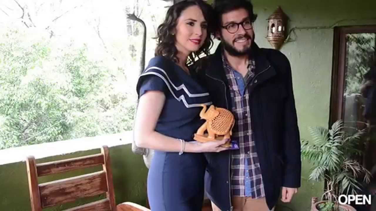 Andrea Torre comparte con los medios revista OPEN