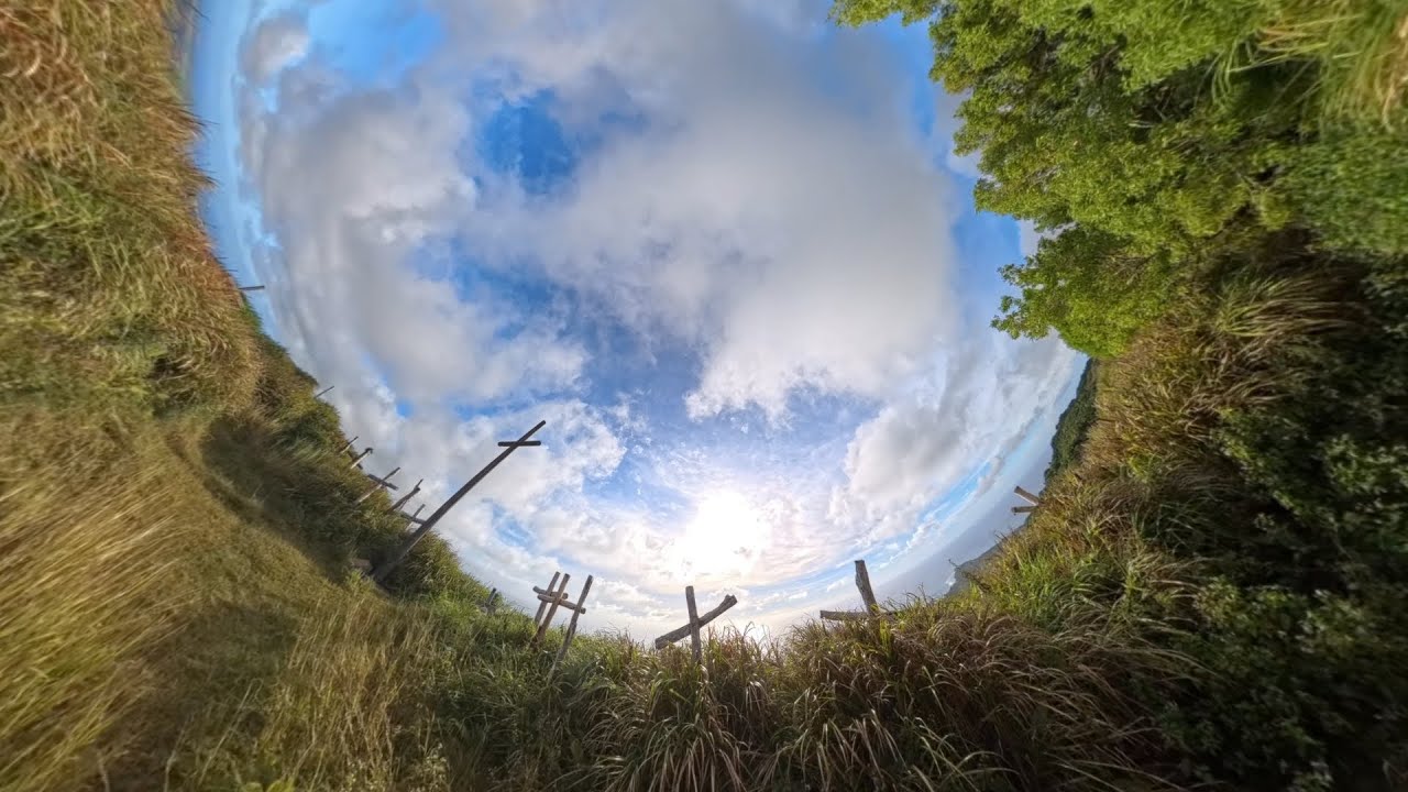 🌴 LamLamPeak360 🌀 Mount Lamlam Peak | Crosses, Cetti Bay & Fena Lake | 360° VR Views