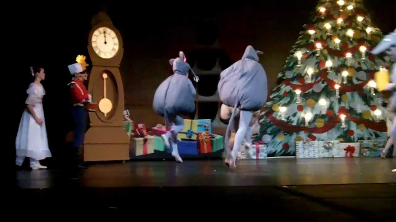 The Nutcracker - Battle Scene
