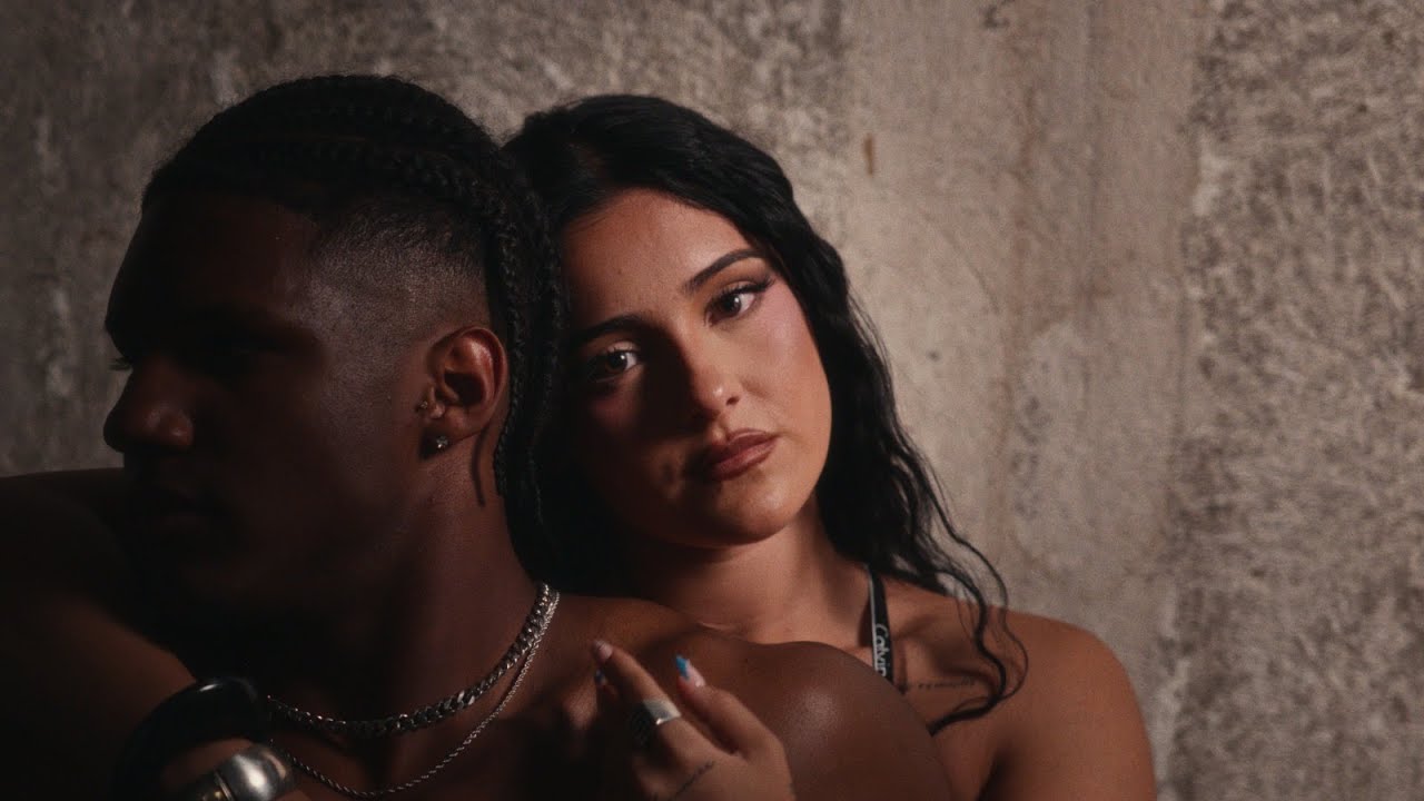 Paula García - 7VIDAS ( Official Video )