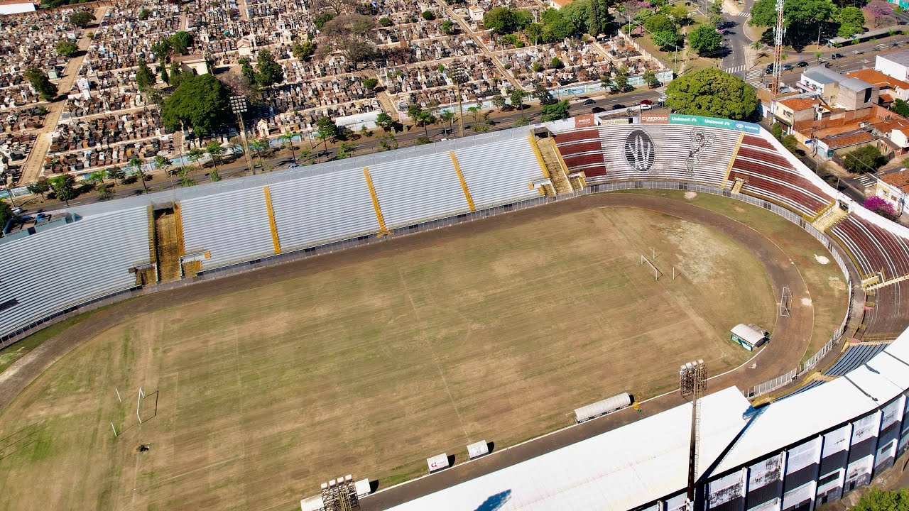 DRONE FILMA ESTÁDIO DE FUTEBOL XV DE PIRACICABA