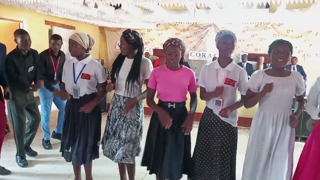 Grupo coral de jovens Manica-Vumba 