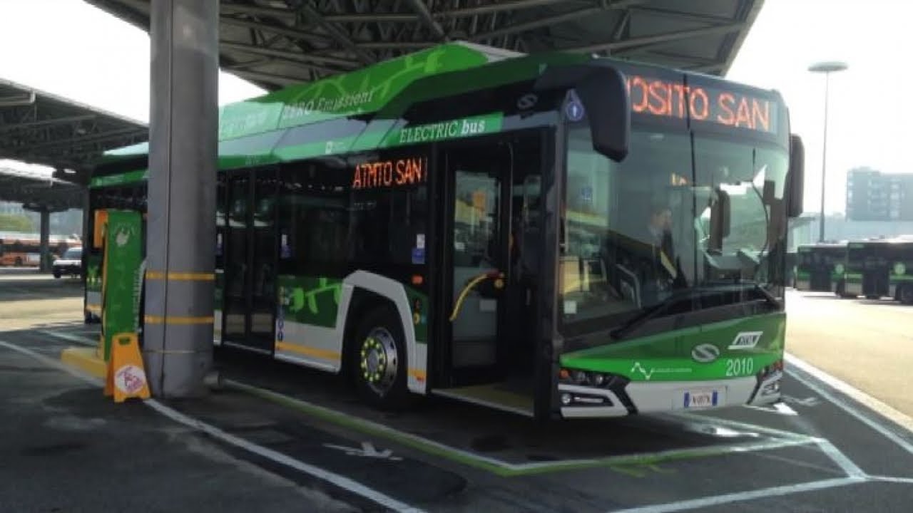 Milano, in servizio sulla linea 84 primo di 25 bus elettrici