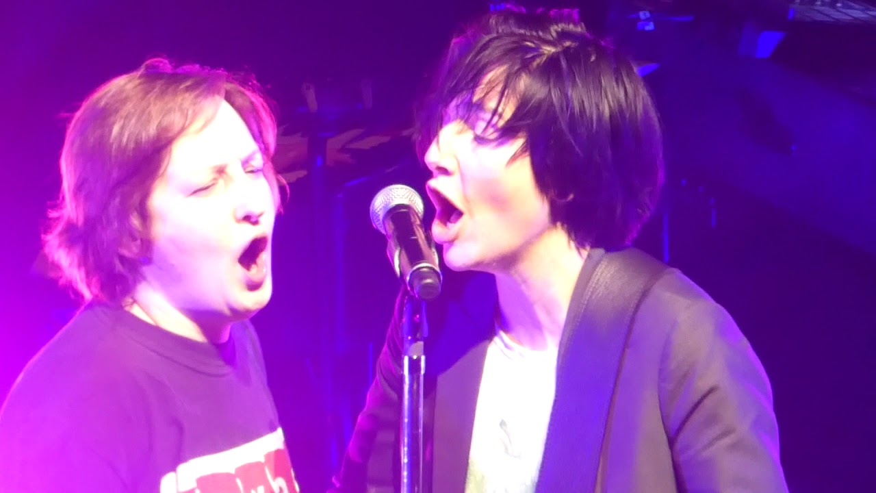 Texas & Sophie (guest from public) So Called Friend @Olympia Paris 8 11 2017
