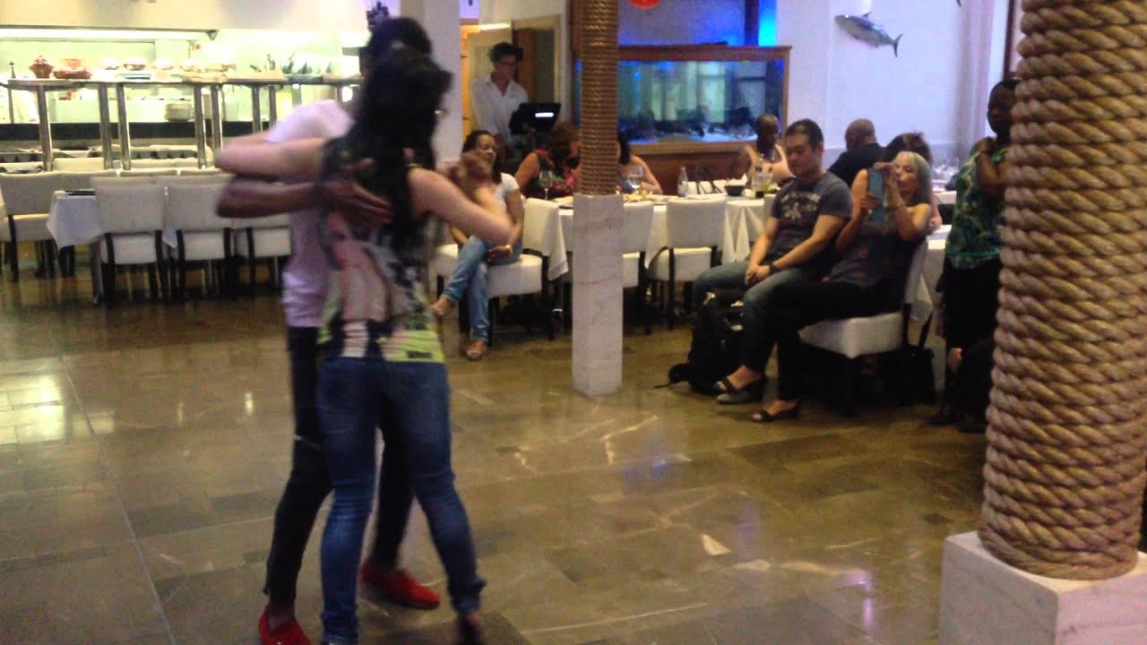 Eddyvents and Adda dancing Kizomba.