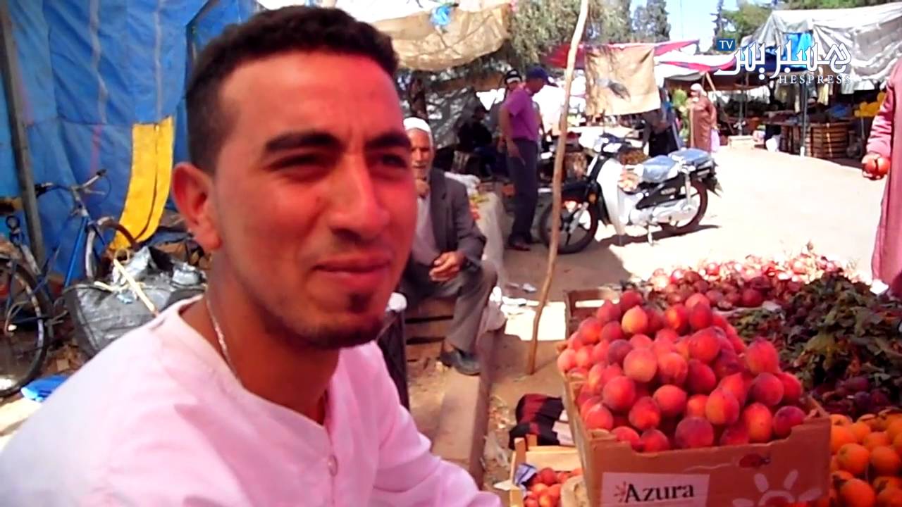 جولة بسوق سبع عيون