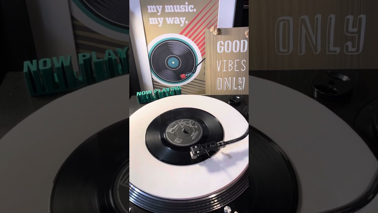 Mary Wells - My Guy ( Vinyl 45 ) From 1964 .