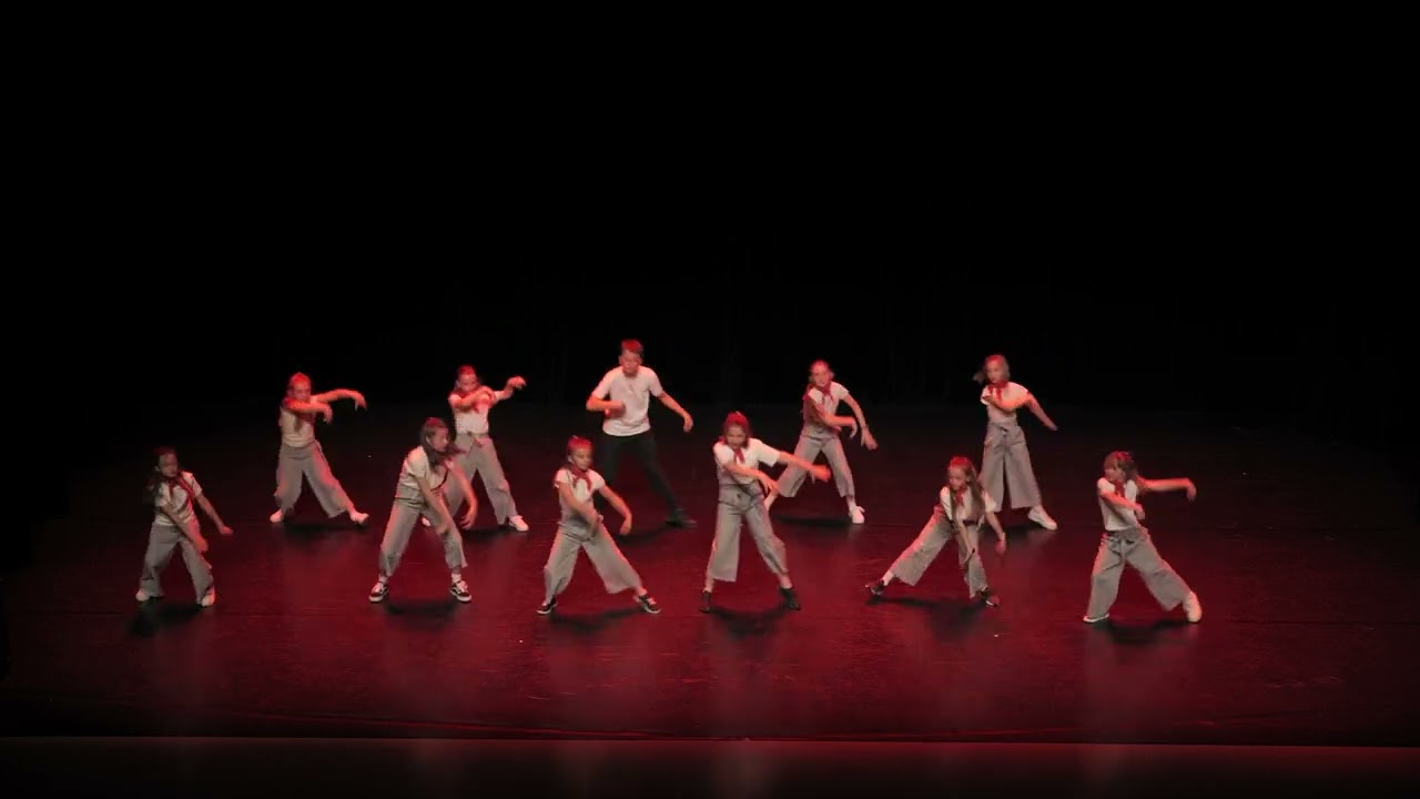 11. Hip Hop 8/10 ans inter - La Révolution Française