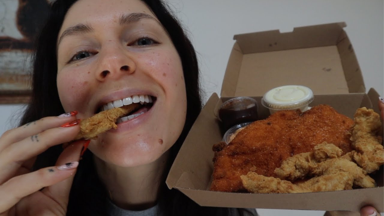 ASMR | SUPER CRUNCHY FRIED CHICKEN! 🍗