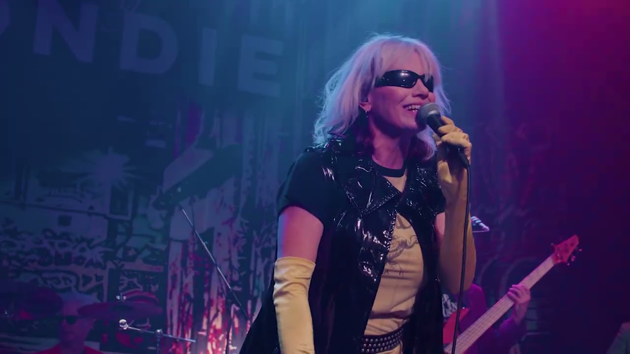 Totally Blondie Atomic Live At Alnwick Playhouse