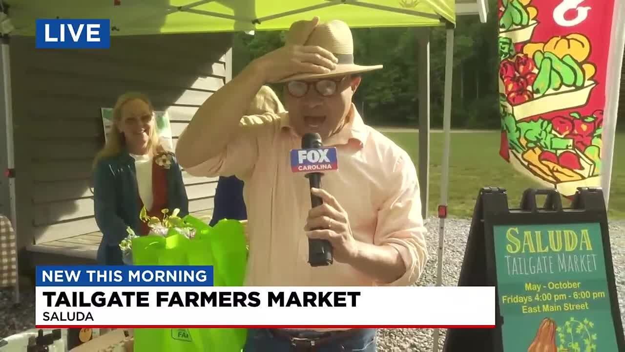 Tailgate farmers market in Saluda