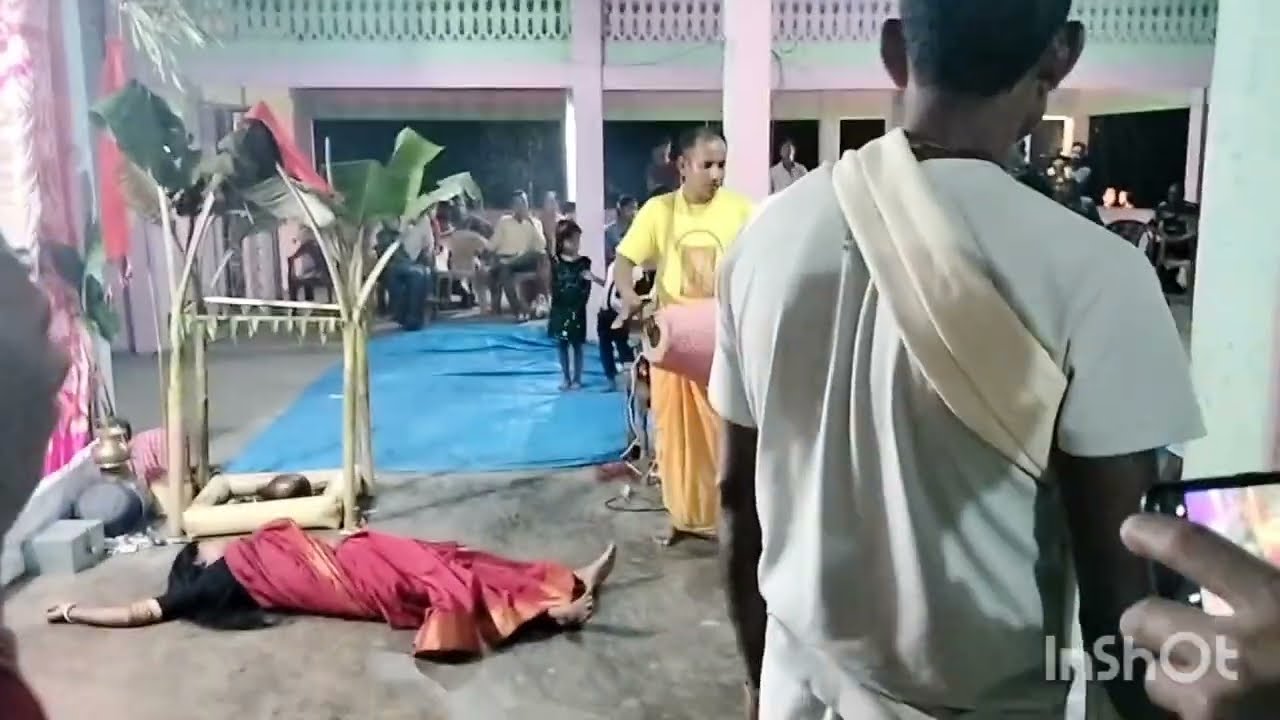 🙏🍒তিলভুম মাড়ুগাও বাসন্তী পূজার গানে একজন মহিলার উপর শিব বাবা আবির্ভাব হয়ে কি অবস্থা দেখলে ভয় লাগে
