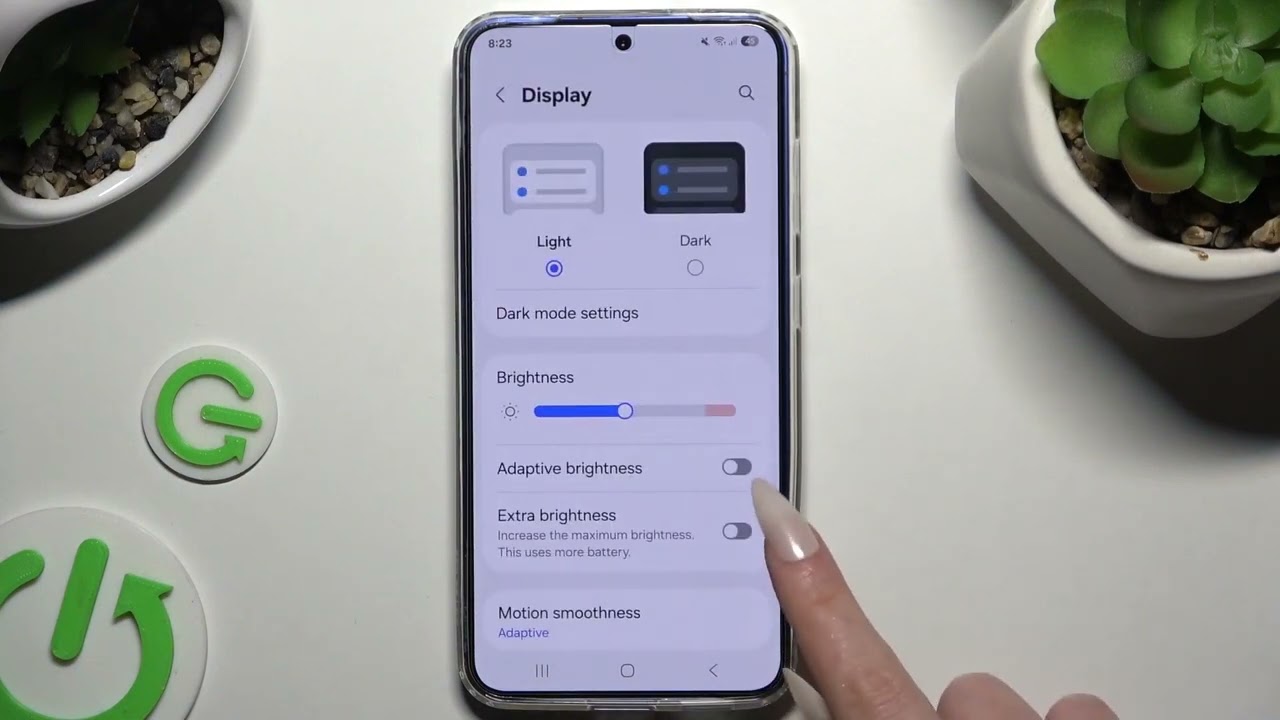 SAMSUNG Galaxy S25 &ndash; Adaptive Helligkeit ein- oder ausschalten