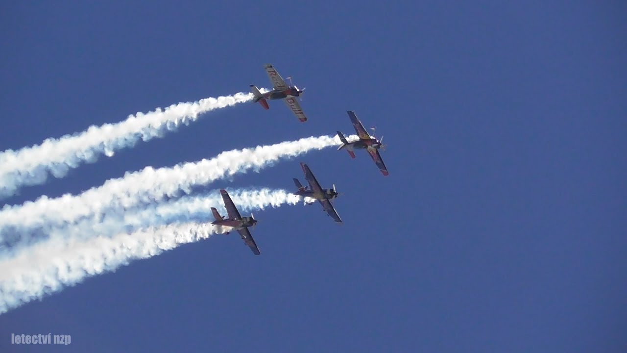Flying Bulls Aerobatics Team | Airshow Plasy 2023