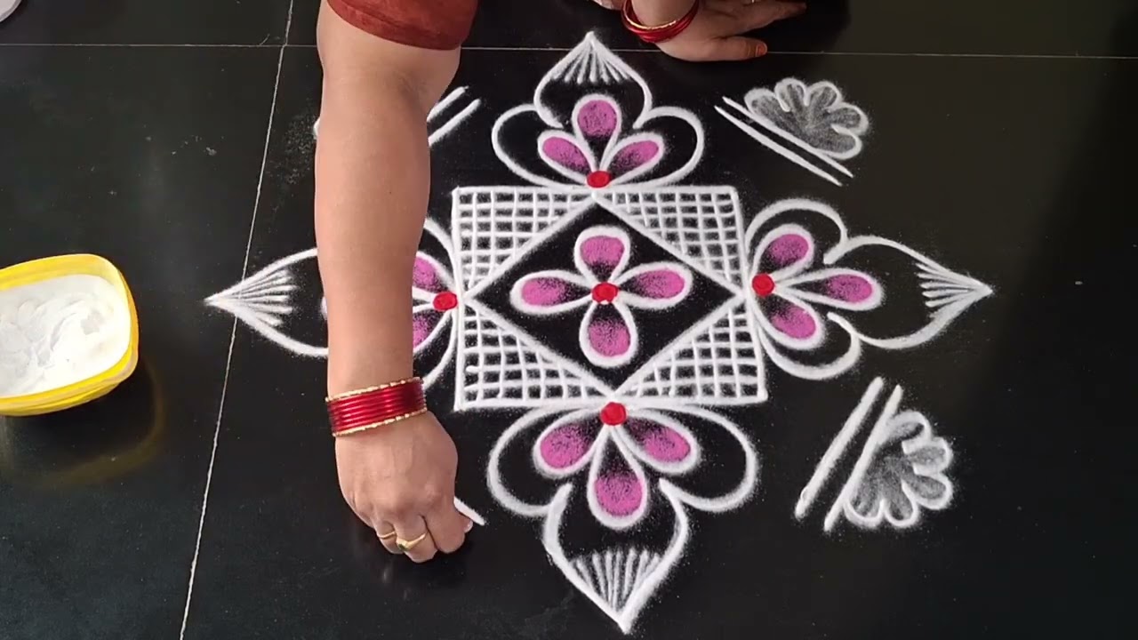 Daily use rangoli design//simple side border rangoli 