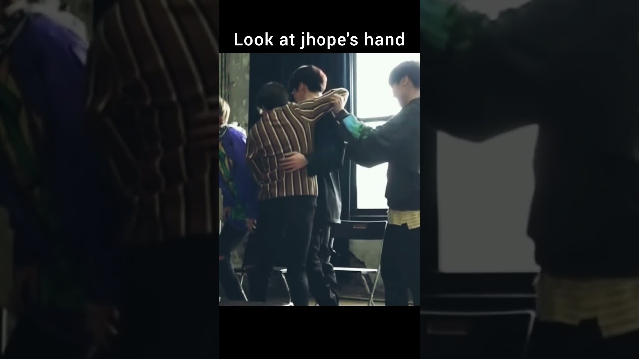 oh mah!!! these possessive jealousy hands 😍🙈 (just a fantasy editing)🥰 