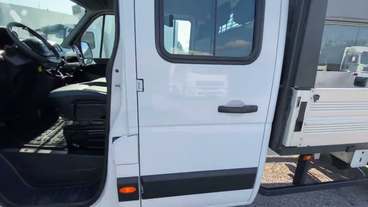 Nissan NV400