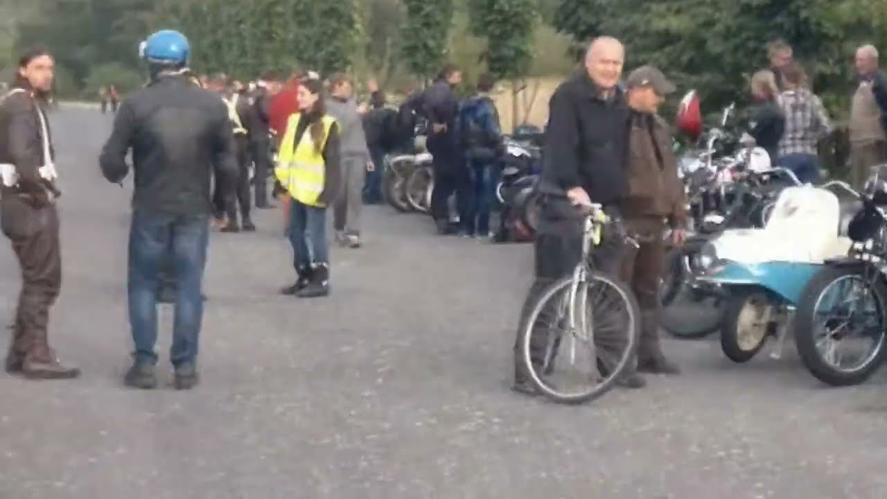 Motosraz Pstruží 3.10.2015 Cz 175