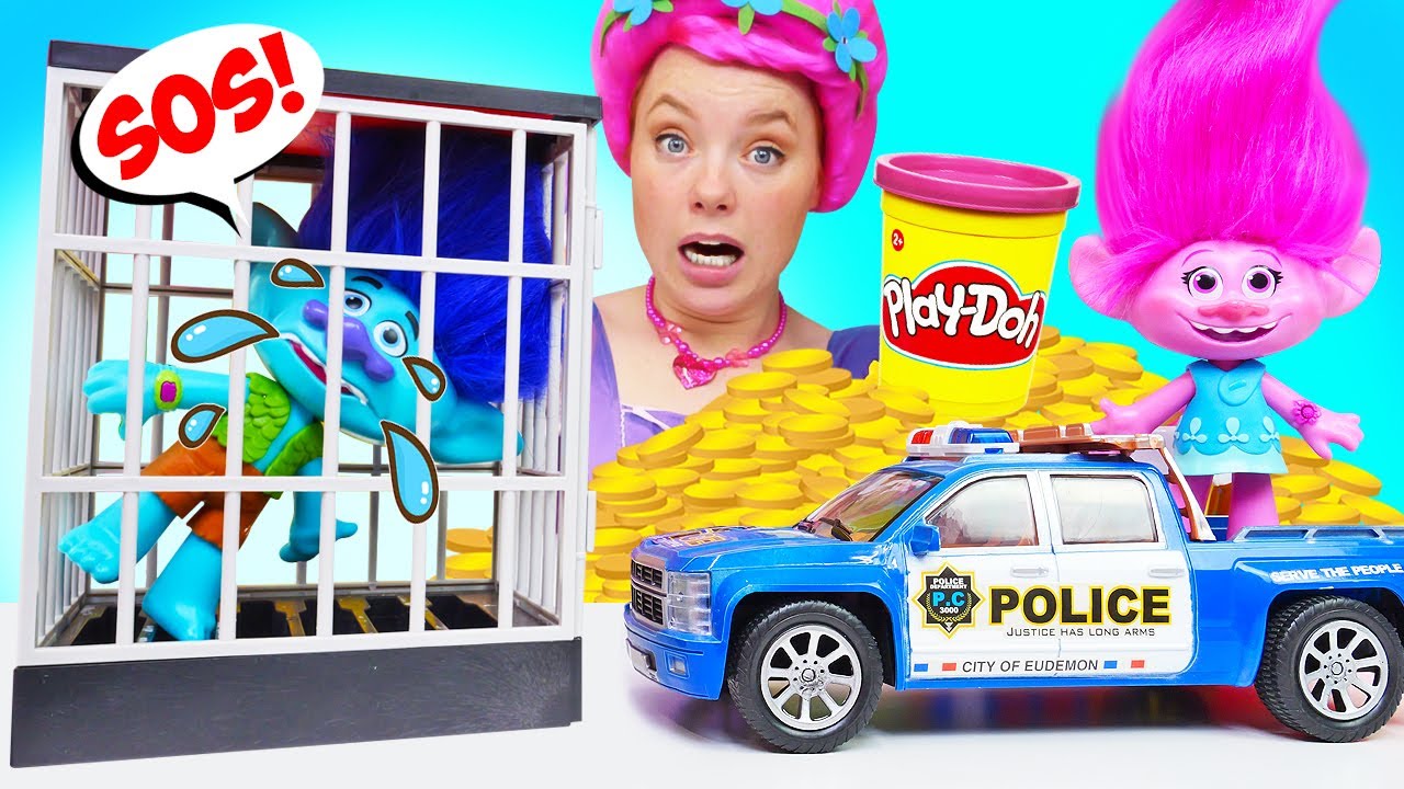 Spielzeug Video mit Irene - Knete Ideen f&uuml;r Kinder | Kinder Atelier. Geld aus Play Doh.