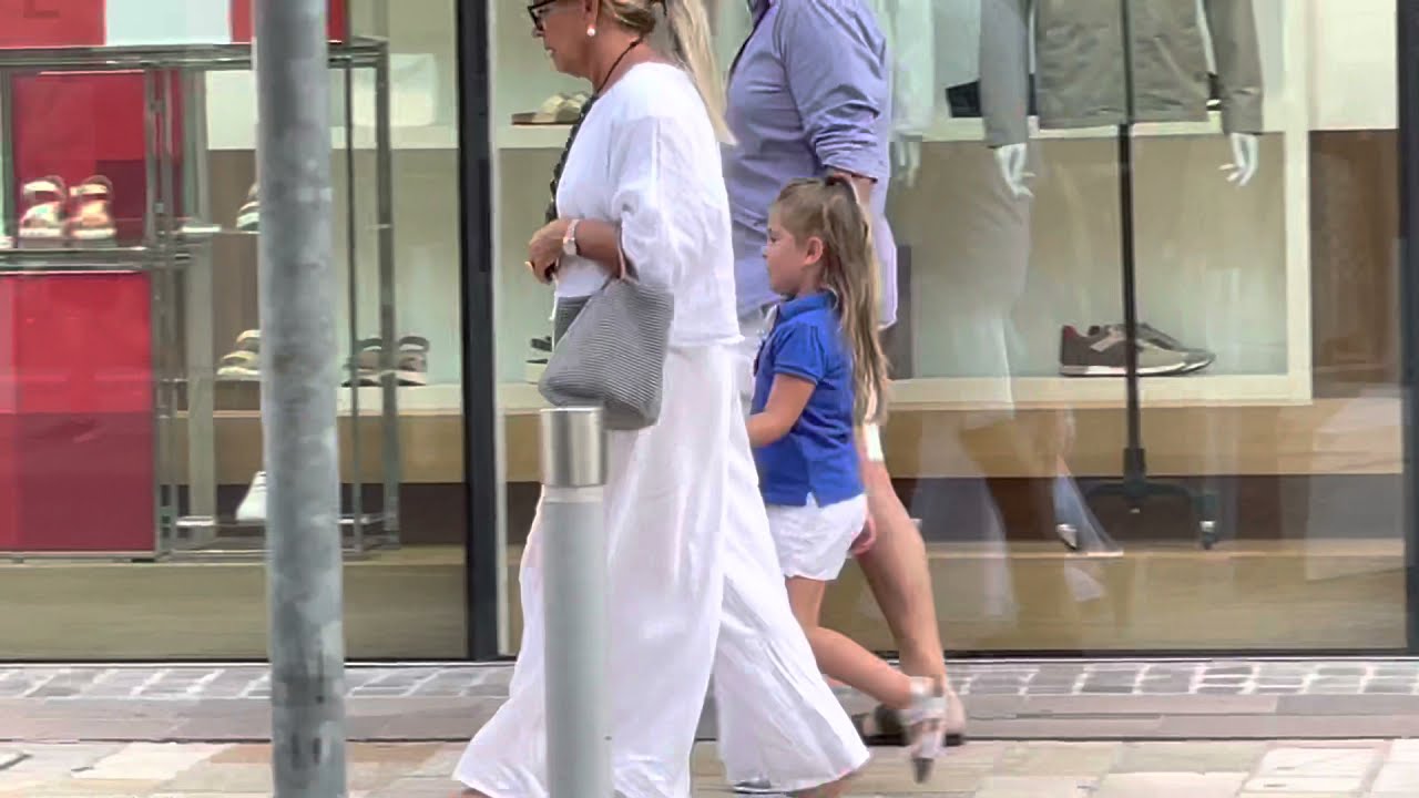 Italian. Street fashion￼