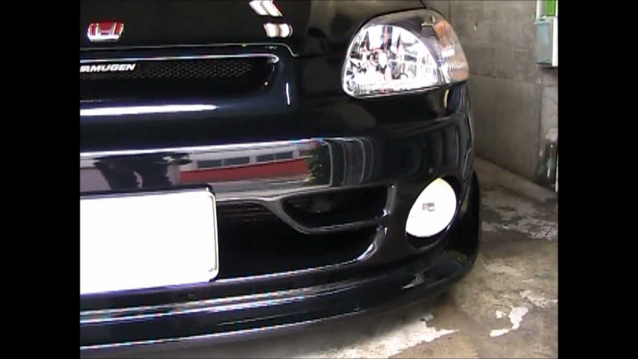 Honda Civic type-R (EK9) MUGEN 無限製エアロの割れ修理｜荒川区の和光自動車