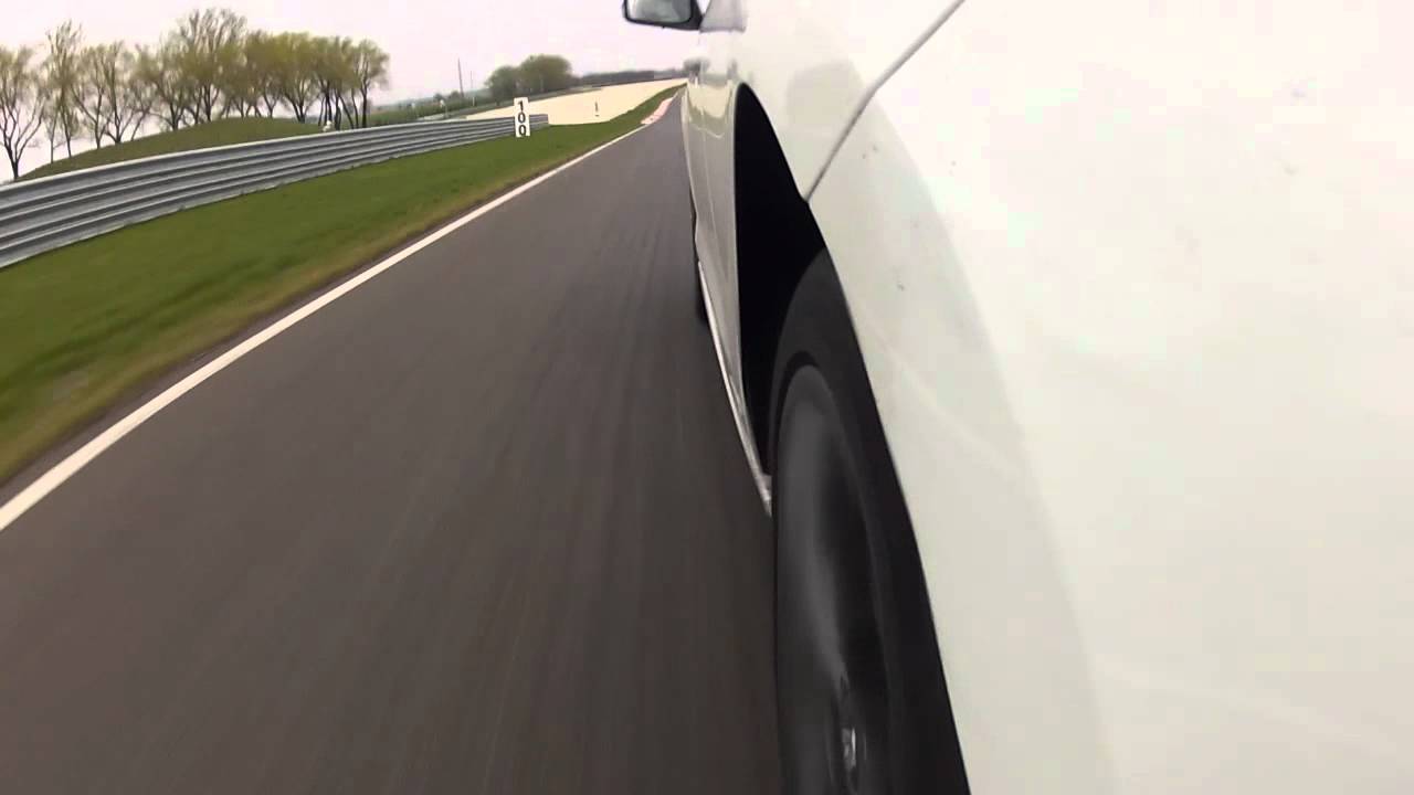 Renault Laguna Coupe - how the system 4Control truly works on the circuit