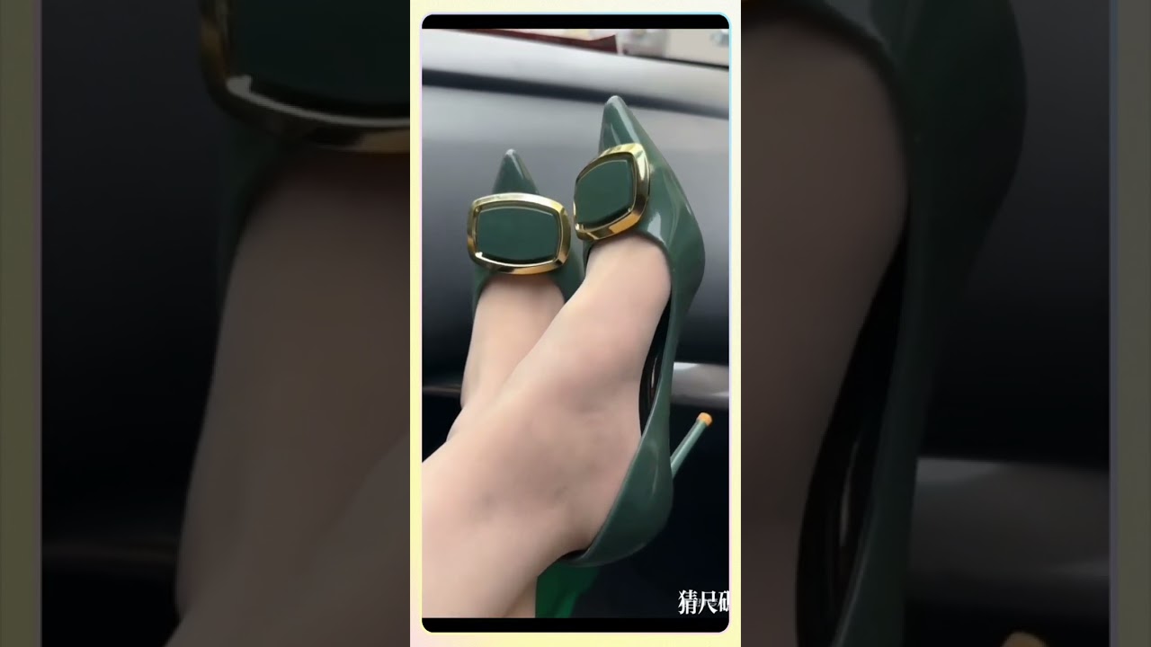 Green high-heels 