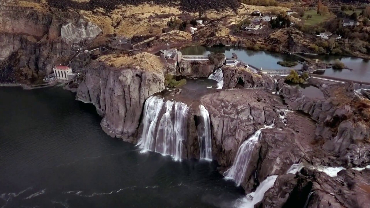 Shoshone Falls in October
