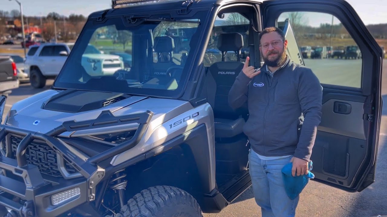 Polaris Ranger XD 1500 - Accessories - Walk Through