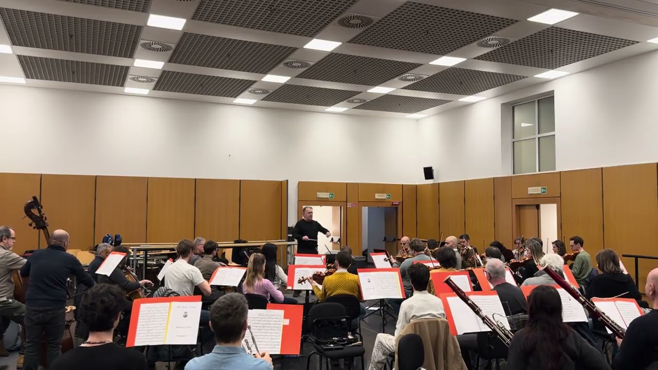 SEREMBE conducts MENDELSSOHN