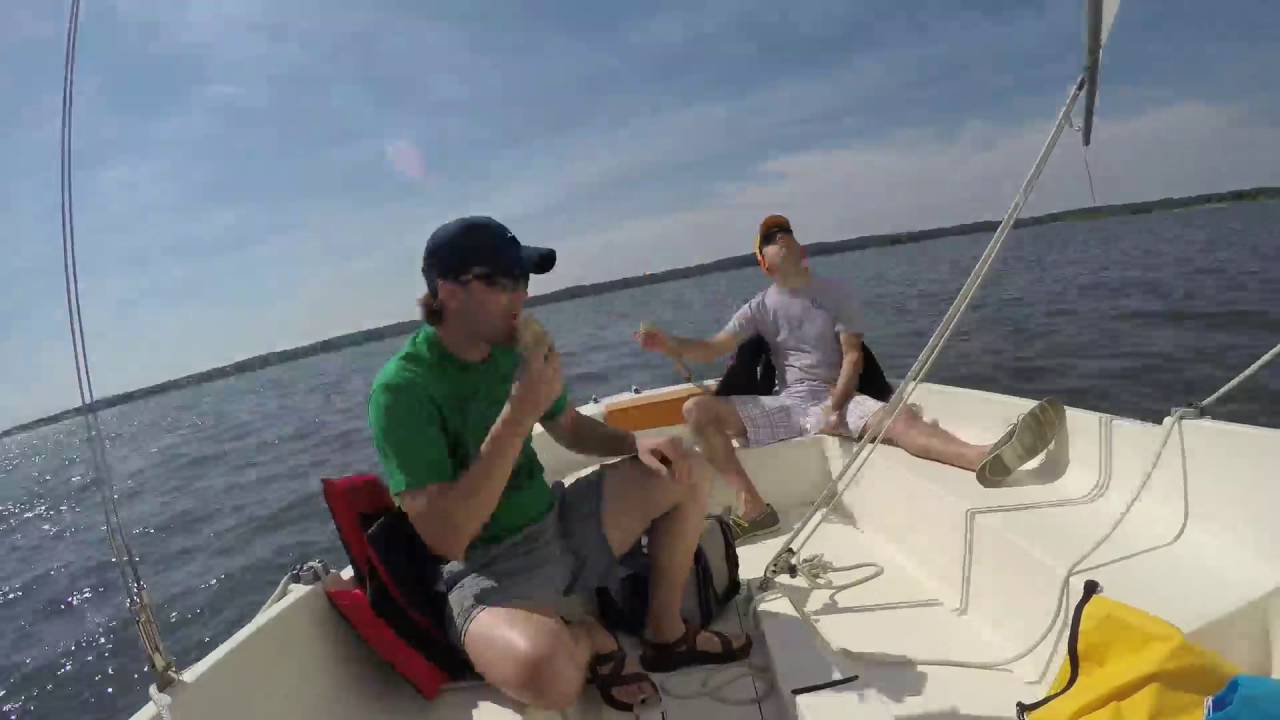 Sailing Clinton Lake, KS in a Mariner 17
