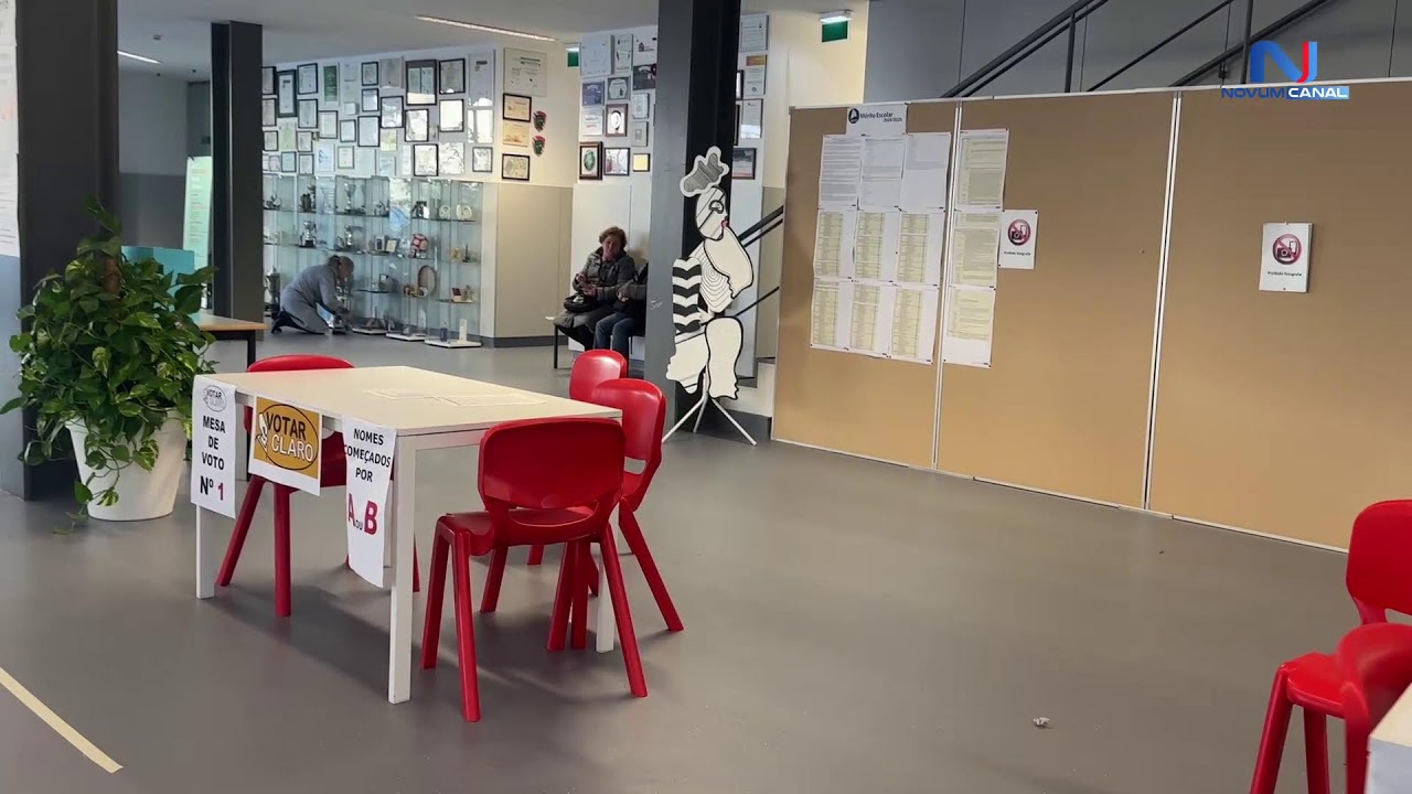 Escola de Rio Tinto, em Gondomar, simula o ato eleitoral