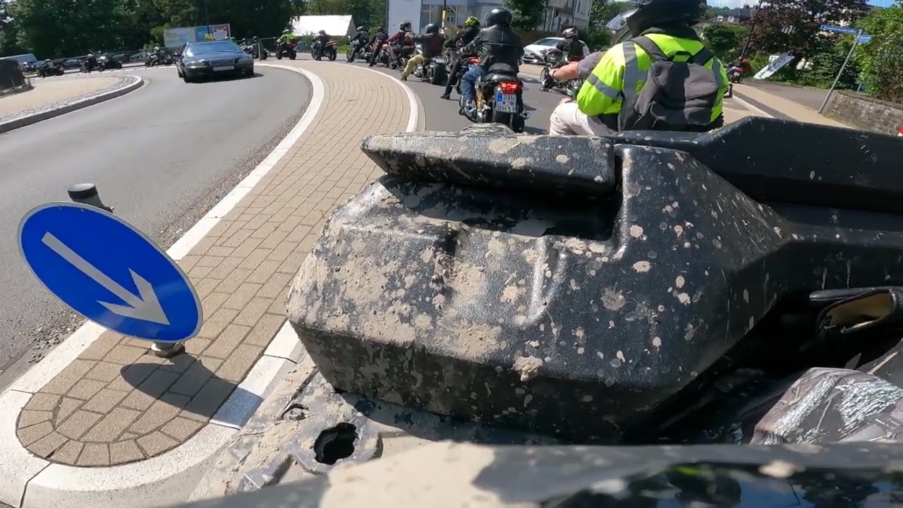 Waldbröl im Ausnahmezustand.  ATV'S und Motorräder im Anflug
