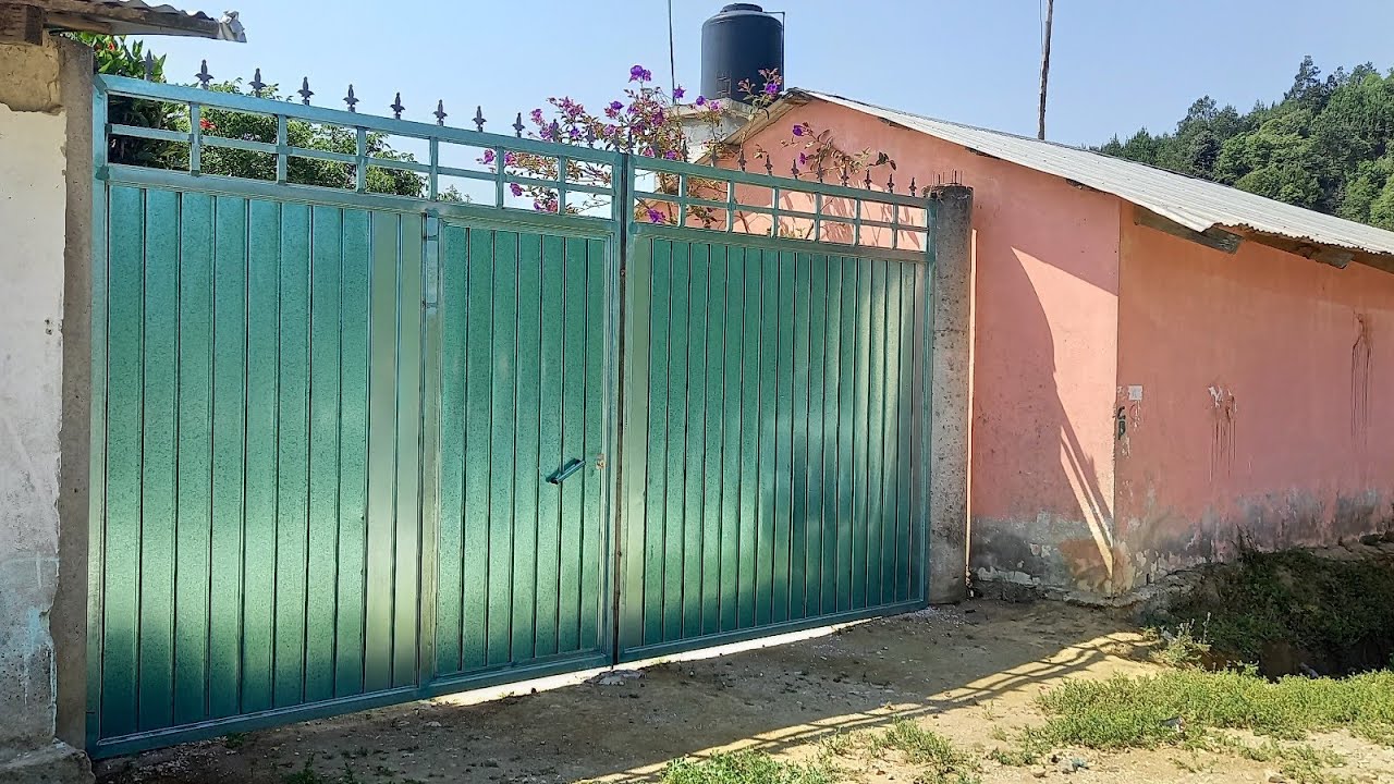 PORTÓN ECONÓMICO EN HERRERÍA DE PERFILES ZINTRO