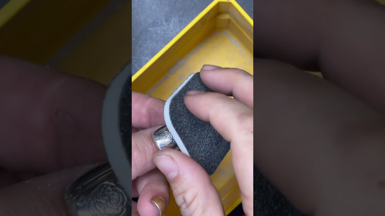 Chromed out silver nail