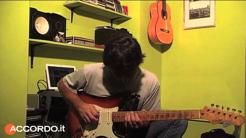 A lezione con... Santana - Il modo dorico e le pentatoniche - di Alex Massari