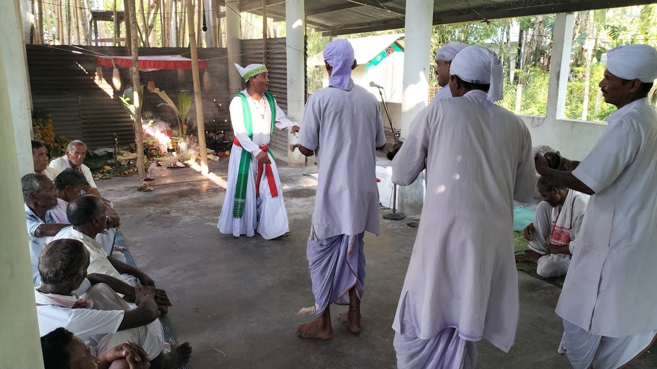 Ojha Pali at Tokankata Lachotaal Vishu Tample of Raijar Sabha, Tangla/ৰাইজৰ সভা