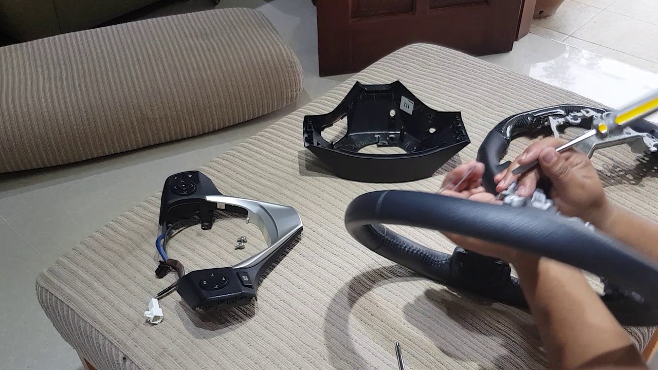 Carbon Fiber Steering Wheel | Toyota Corolla Altis 2017