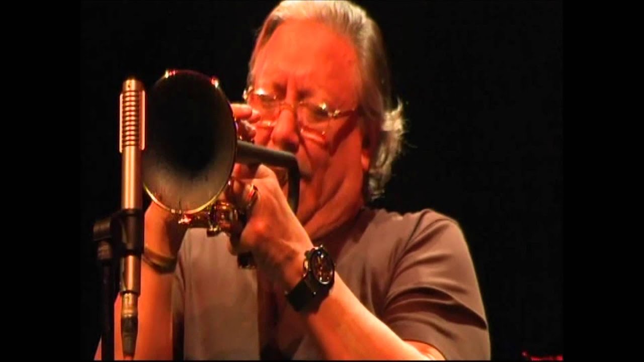 Arturo Sandoval playing his NEW daCarbo Trumpet 