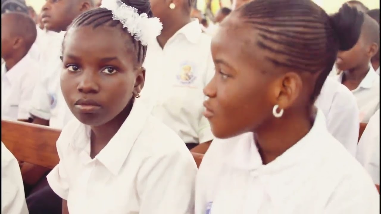 CÉRÉMONIE DU PREMIÈRE COMMUNION LE 21 MAI 2023 ( MIN MARIA LEZIAME MOKUNA)