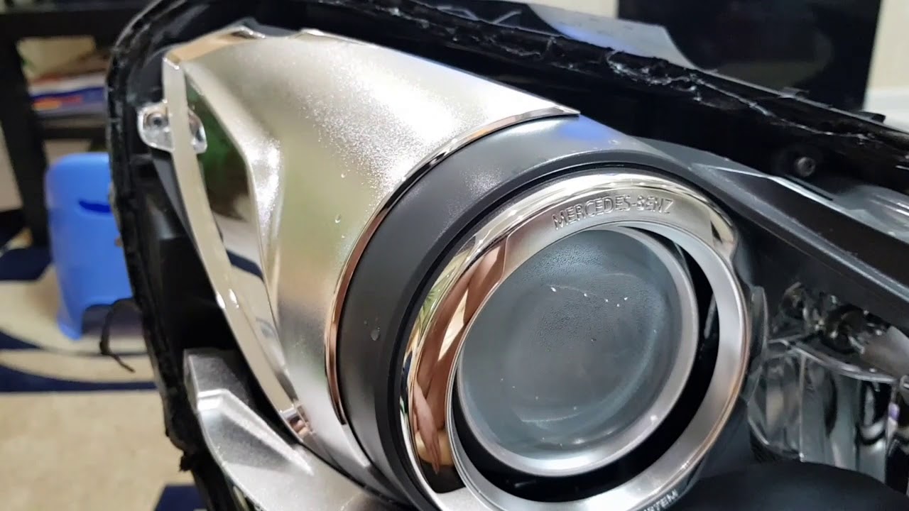 Как разобрать фару мерседес w204