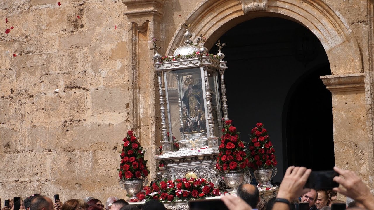Misa Mayor en honor a la Virgen del Saliente y de la posterior procesión de la Sagrada Imagen
