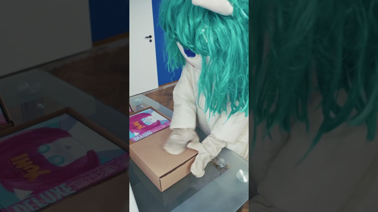 hoshii już pakuje winyle  Link do preorderu i merchu w bio Oznaczcie nas, jak dojdą do Was paczki