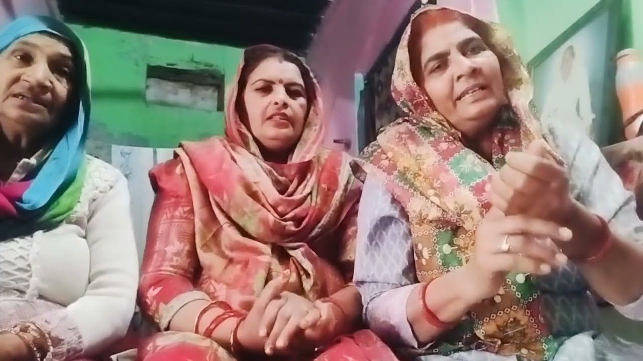 नहा दोहके ए राधा मंदिर मै जाती कमर कलेवा ले आन्दी हो मेरे राम भूखी ए राधा भूखी घर की छक्के घर मै आई 