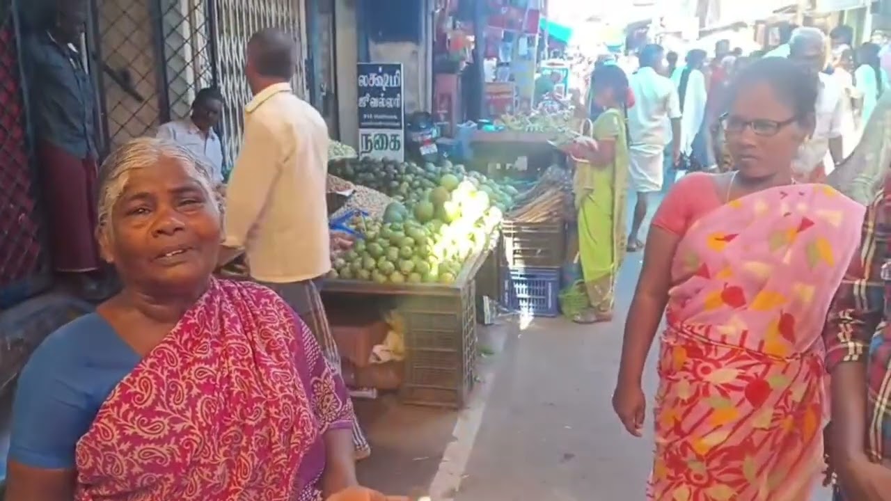 மயிலாடுதுறை புதிய பேருந்து நிலையம் தரக்கடை  வியாபாரிகள் வாழ்வாதாரத்தை இழக்கும் நிலையில்